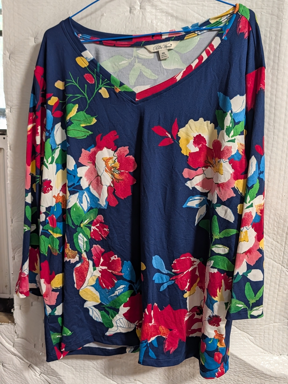 The Pioneer Woman Navy Floral V-Neck 3/4 Sleeve Top